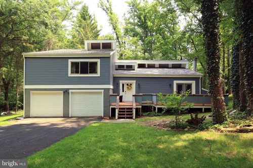 1845 Woodledge Dr, State College, PA, 16803-1858 | Card Image
