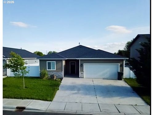 303 Riverwood Ct, Umatilla, OR, 97882-9454 | Card Image