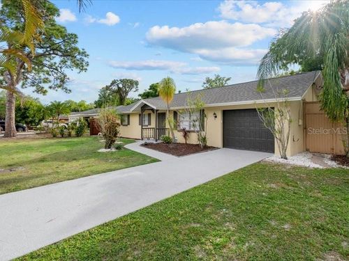 2226 Fairfield Ave, SARASOTA, FL, 34232-3832 | Card Image