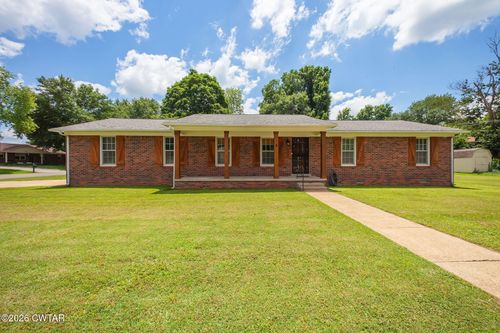 102 Fox Ridge Rd, Jackson, TN, 38305-8923 | Card Image