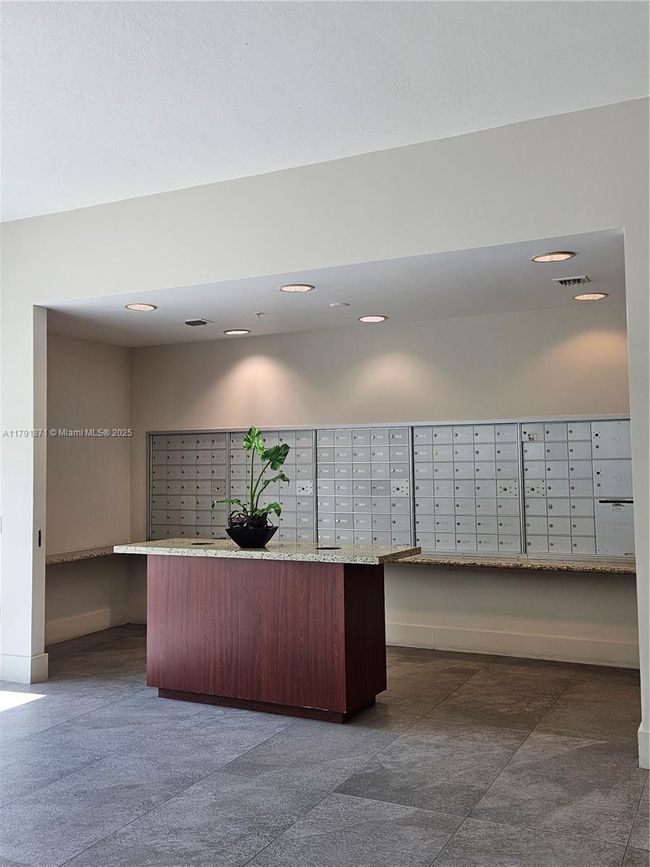 APT-2202 - 15051 Royal Oaks Ln, Condo with 2 bedrooms, 3 bathrooms and null parking in North Miami FL | Image 33