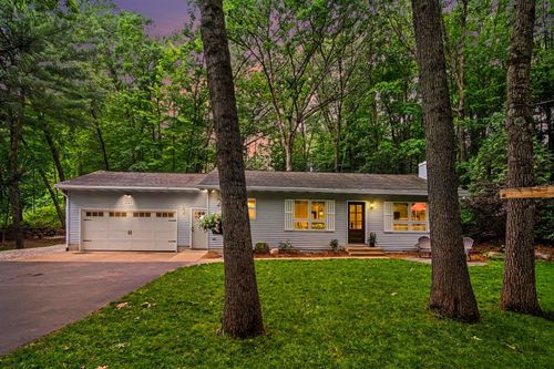 6069 Stout Creek Ave Ne, Belmont, MI, 49306-9067 | Card Image