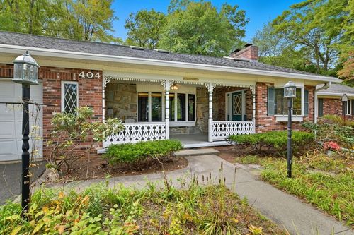 404 Parker St, East Longmeadow, MA, 01028-2616 | Card Image