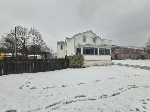 5561 Dorchester Rd, Niagara Falls, ON, L2G5S2 | Card Image