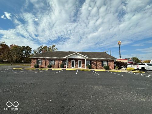 969 W Mcclain Ave, Scottsburg, IN, 47170-1129 | Card Image
