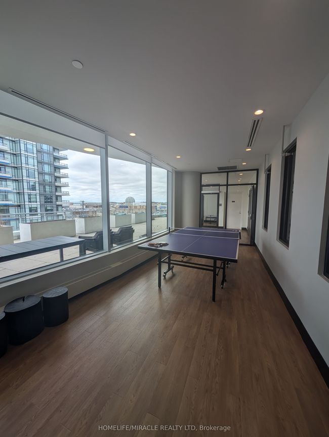 1611 - 2520 Eglinton Ave W, Condo with 3 bedrooms, 2 bathrooms and 1 parking in Mississauga ON | Image 37