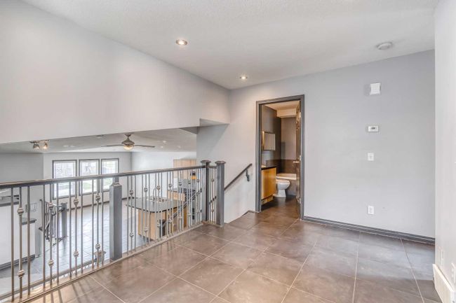 6 Bridlecrest Boulevard Sw, Home with 3 bedrooms, 2 bathrooms and 2 parking in Calgary AB | Image 16