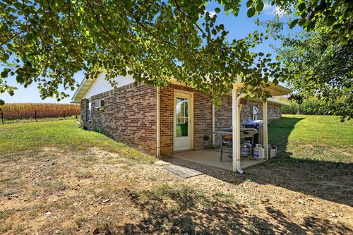 462 Owens Rd, Lafayette, TN, 37083-5142 | Card Image