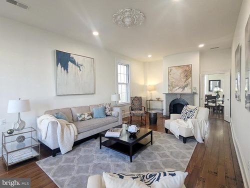 115 6th St Se, WASHINGTON, DC, 20003-1129 | Card Image