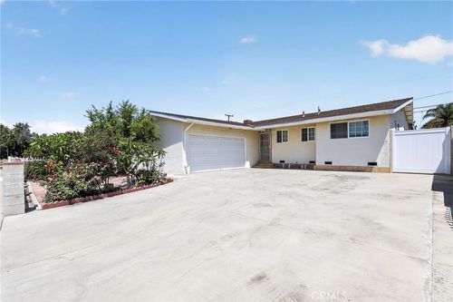 9711 Oasis Ave, Garden Grove, CA, 92844-3059 | Card Image