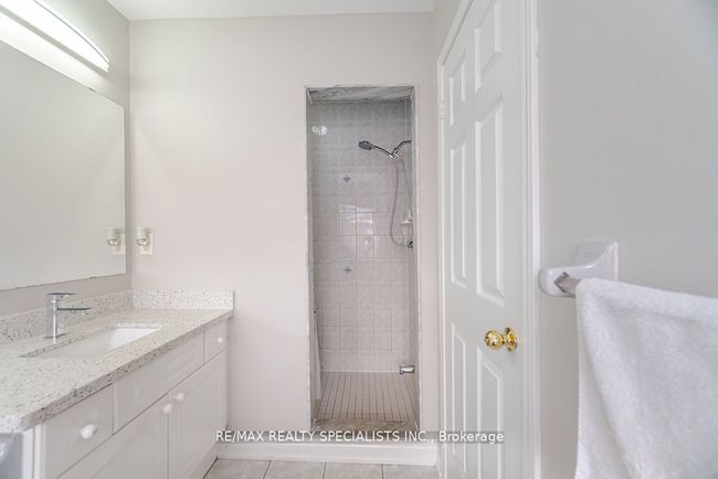 8 Upshall Dr, House other with 6 bedrooms, 4 bathrooms and 4 parking in Brampton ON | Image 27