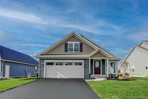 6667 Curtis Ct, Lockport, NY, 14094-6189 | Card Image