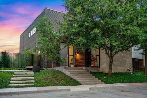 6 Vanguard Way, Dallas, TX, 75243-6510 | Card Image