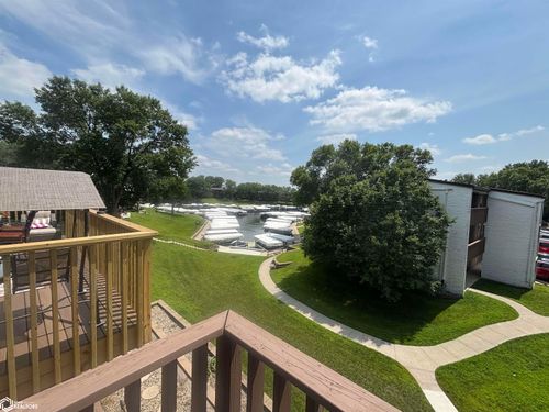 g27-2700 N Shore Dr, Clear Lake, IA, 50428-1059 | Card Image