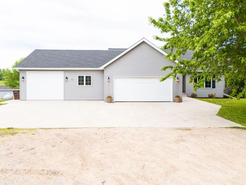 71187 240th St, Dassel, MN, 55325-3312 | Card Image