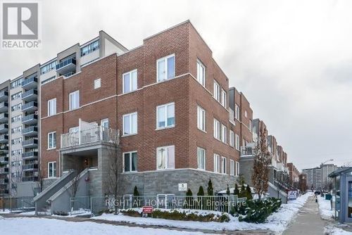 104-5 Richgrove Dr, Etobicoke, ON, M9R0A3 | Card Image
