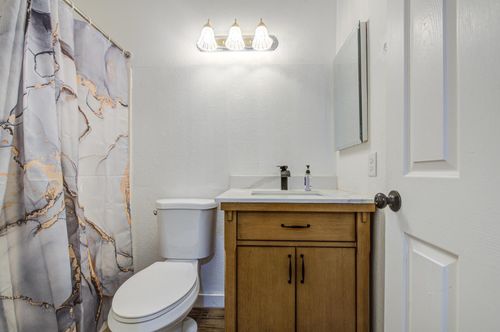 2902 E Diamond Ave, Mesa, AZ, 85204-3920 | Card Image
