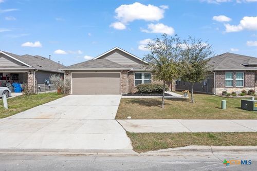 342 N Kowald Ln, New Braunfels, TX, 78130-5571 | Card Image