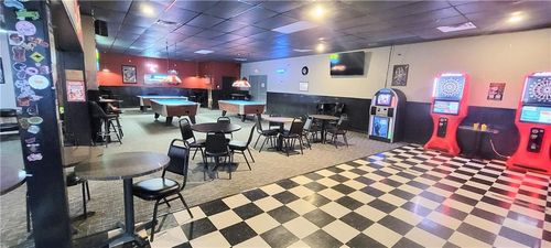 118 E Jackson Ave, Iola, KS, 66749-2933 | Card Image