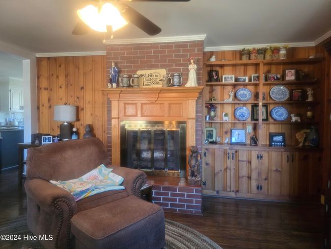 1003 S Main St, House other with 3 bedrooms, 3 bathrooms and 4 parking in Bladenboro NC | Image 10