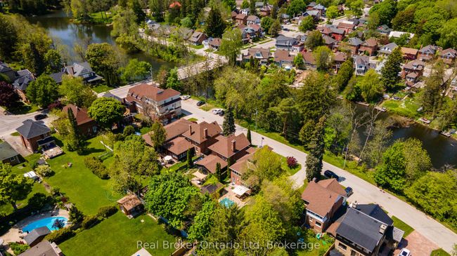233 4 Th St E, House other with 3 bedrooms, 3 bathrooms and 4 parking in Owen Sound ON | Image 49