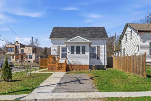 40 Smith St, Port Hope, ON, L1A3A4 | Card Image