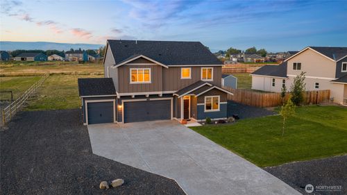 2900 Dapple Gray Way, Ellensburg, WA, 98926-6017 | Card Image