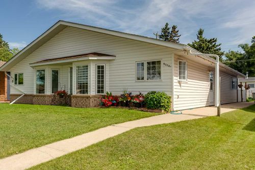 5009A 53 Street, Stettler, AB, T0C2L2 | Card Image