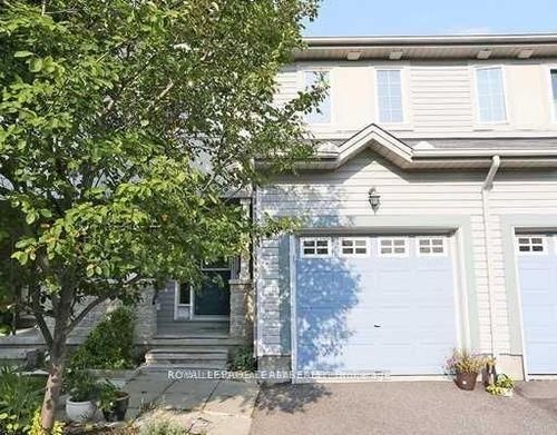 5535 Doctor Leach Dr, Manotick, ON, K4M1L6 | Card Image