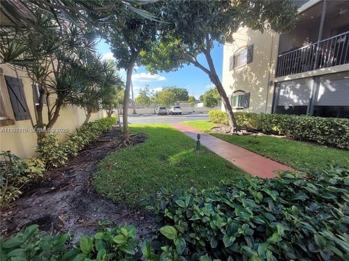 apt-206-253 S Cypress Rd, Pompano Beach, FL, 33060-7025 | Card Image