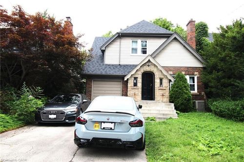 84 Arnold St, Hamilton, ON, L8S1R6 | Card Image
