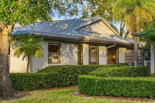 13-4530 Atwood Cay Cir, Sarasota, FL, 34233-1662 | Card Image