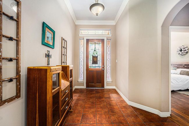 Additional view of this welcoming entry. | Image 5