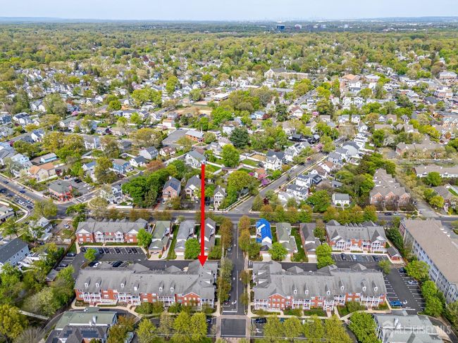 52 Central Square Park, Townhouse with 2 bedrooms, 2 bathrooms and null parking in Metuchen NJ | Image 46
