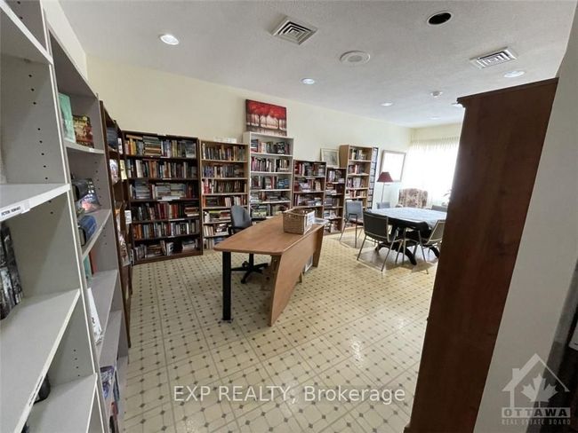 1002 - 1380 Prince Of Wales Dr, Condo with 2 bedrooms, 1 bathrooms and 1 parking in Ottawa ON | Image 23