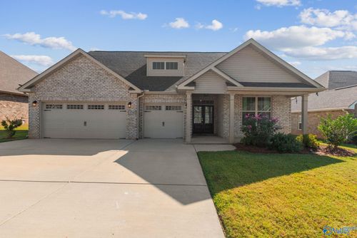 354 Kendall Downs Blvd, Toney, AL, 35773-4603 | Card Image