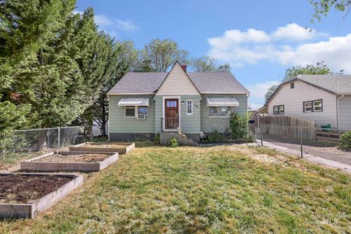 620 4th Ave N, Twin Falls, ID, 83301-5711 | Card Image