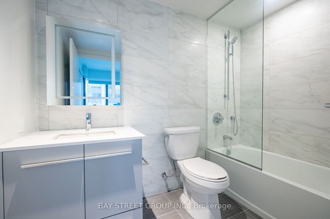 1503 - 8 Cumberland St, Condo with 2 bedrooms, 2 bathrooms and null parking in Toronto ON | Image 9