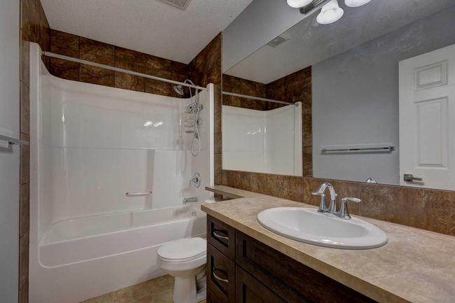 71 Chapman Green Se, House other with 5 bedrooms, 4 bathrooms and 4 parking in Calgary AB | Image 22
