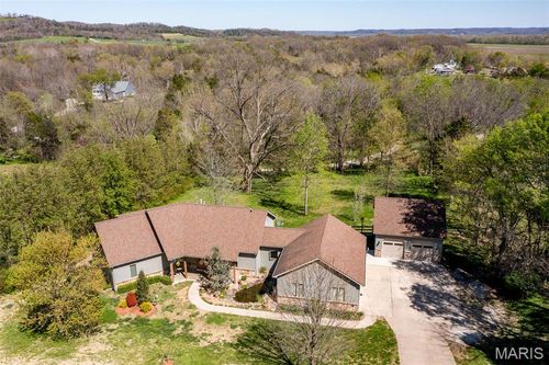 208 Augusta Village Pl, Augusta, MO, 63332-1769 | Card Image