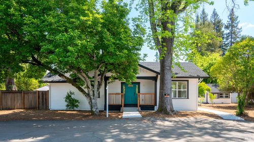 1524 Fair Oaks Ct, Santa Rosa, CA, 95404-4052 | Card Image