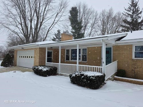 324 Andres Street, Chesaning Village, MI, 48616 | Card Image