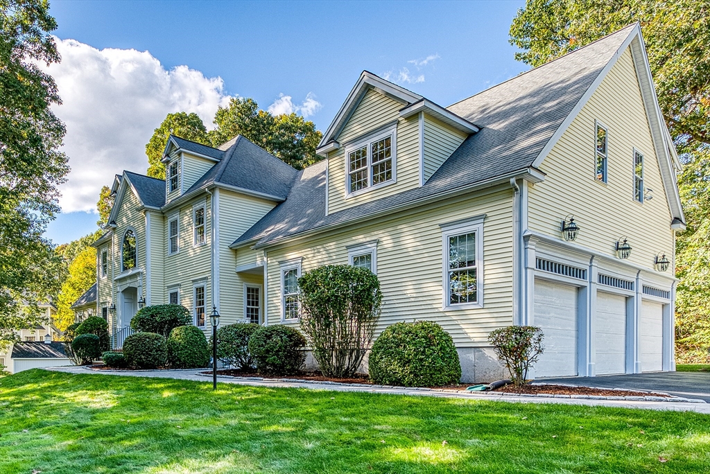 Dudley Rd, Mendon, MA 01756