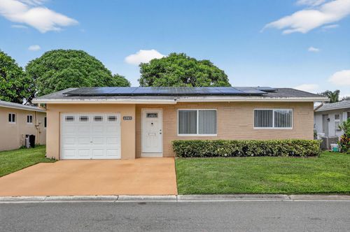 6945 Nw 14th St, Margate, FL, 33063-2405 | Card Image