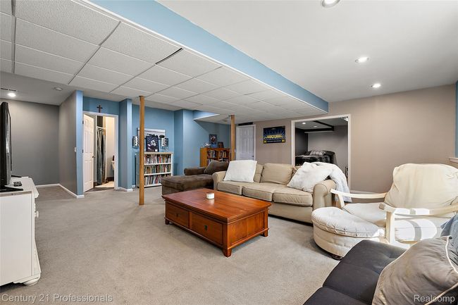 Great finished basement living space | Image 43