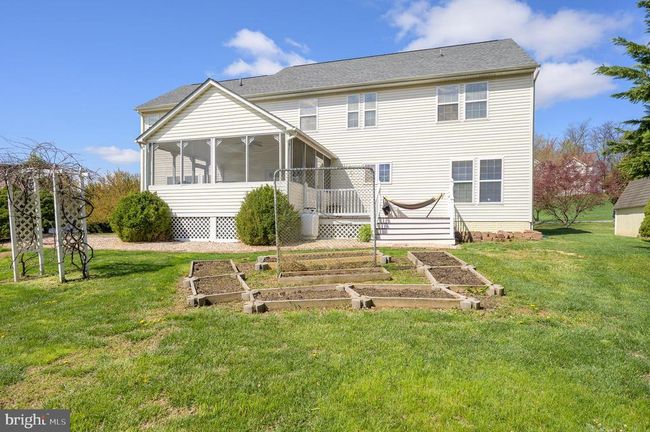 562 Holden Dr, House other with 4 bedrooms, 3 bathrooms and null parking in MARTINSBURG WV | Image 87