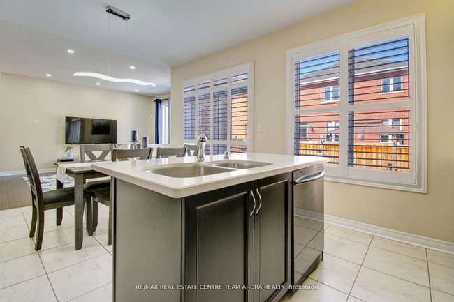 18 Fulmer Rd, House other with 6 bedrooms, 5 bathrooms and 5 parking in Brampton ON | Image 13