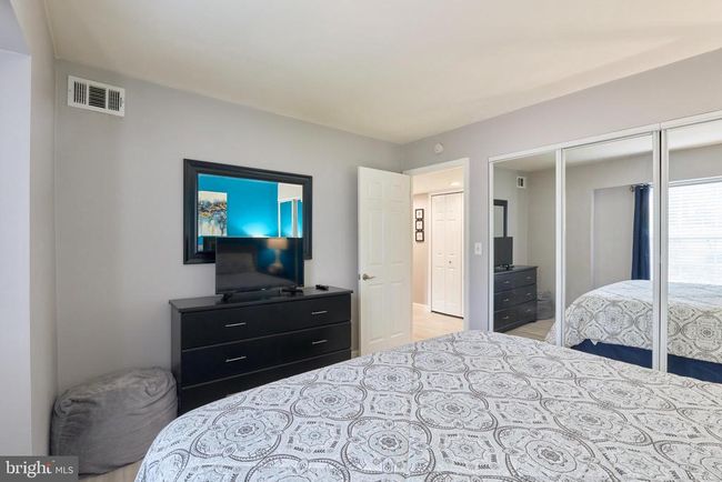 APT-205 - 7621 Tremayne Pl, Condo with 2 bedrooms, 1 bathrooms and null parking in MCLEAN VA | Image 28