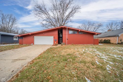 827 Bittersweet Lane, Anderson, IN, 46011 | Card Image