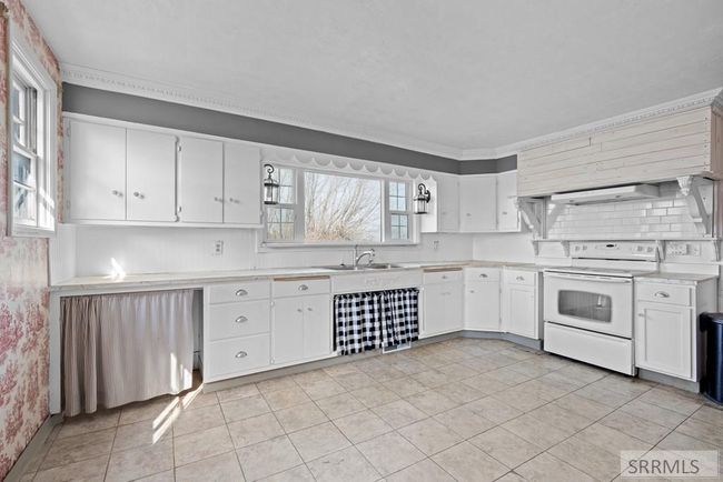 12618 N Ririe Hwy, House other with 3 bedrooms, 1 bathrooms and null parking in Ririe ID | Image 5